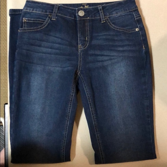 Like New Youth Girls Size 14 Jeans from Justice - Picture 4 of 7